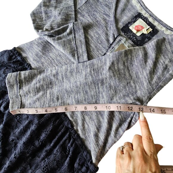 NWT Lilka Anthropologie Navy Lace and Knit Dress size Small - Picture 11 of 15